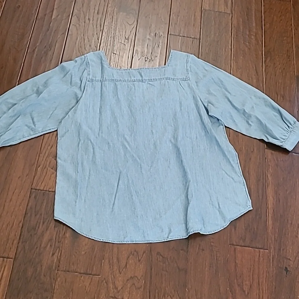 NWT Time and Tru Light Blue Chambray Blouse with Square Neck size XL (16-18) - Picture 2 of 8
